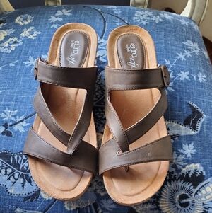 Eurosoft Women's Tan Wedge Sandals